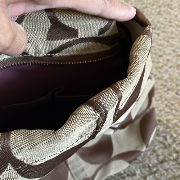 USED Authentic Coach Carly Signature HandBag
Purse Satchel - Picture 11 of 15